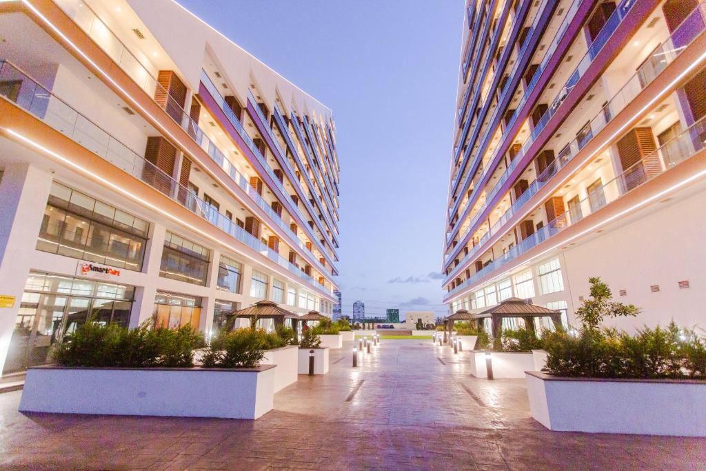 Luxury 2-Bedroom Serviced Apartment – The Signature Apartments, Boundary Road, East Legon